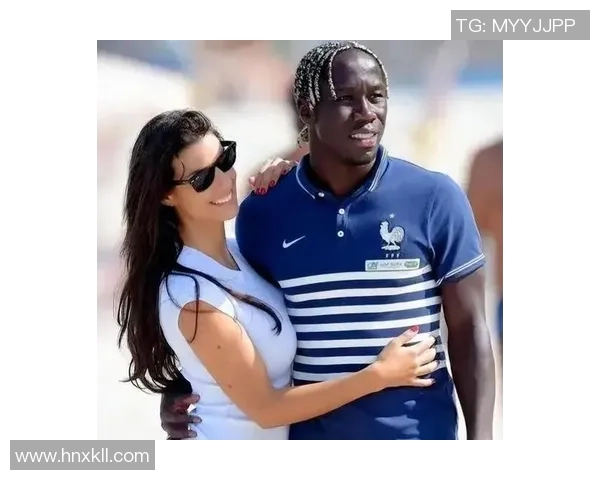 聚焦黑人足球球星妻子揭秘她们背后的爱情故事与奋斗人生